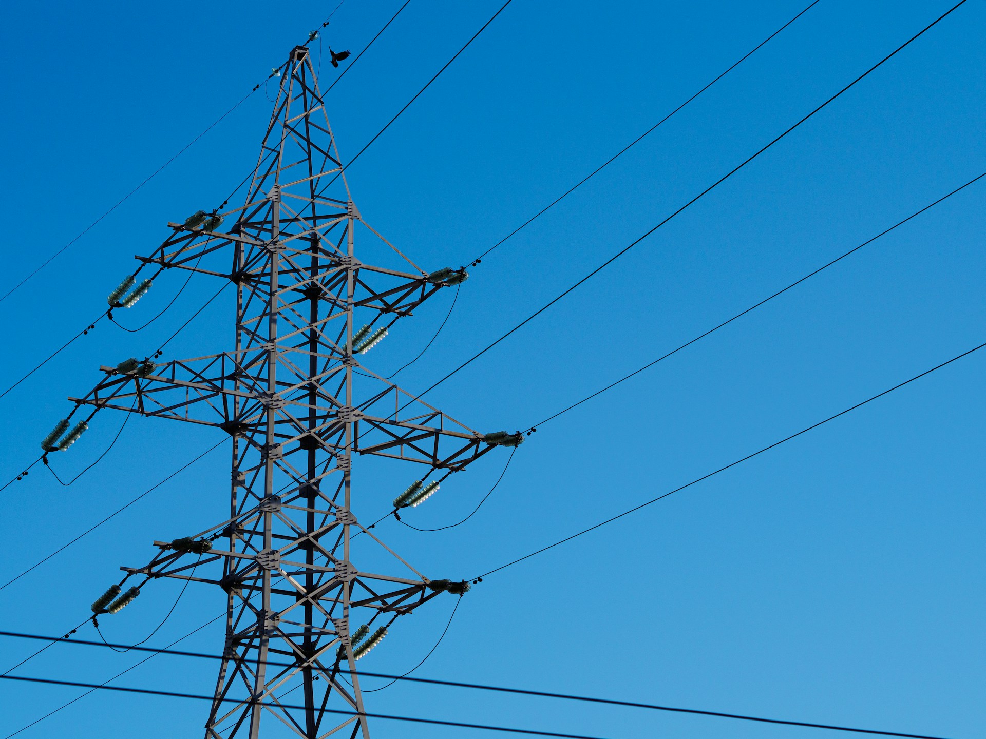 Графік відключень світла Суми 12 січня 2026: хто і коли буде без електроенергії