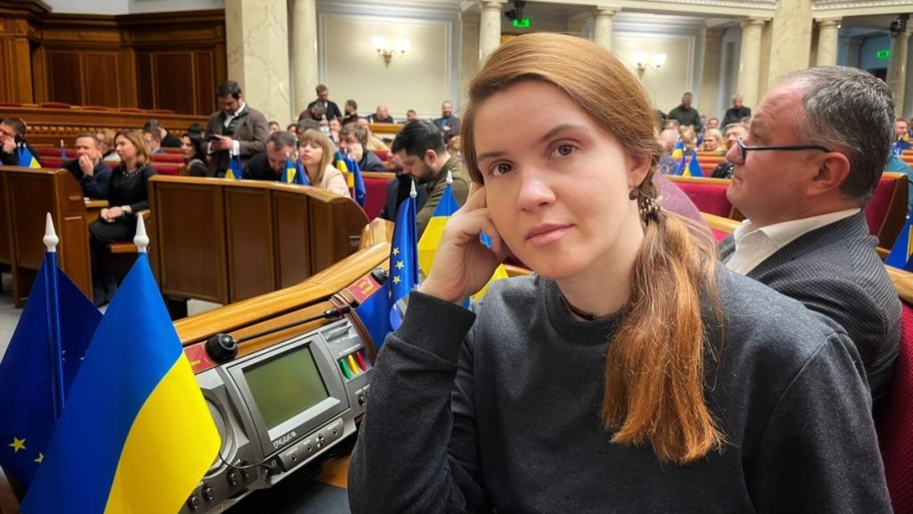Мар'Яна Безугла Особисте Життя: біографія, сім'я та кар'єра