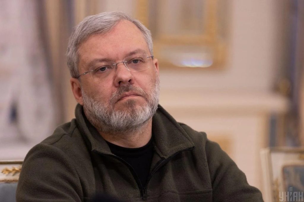 Міндіч Національність: життєвий шлях, кар’єра та особисте життя
