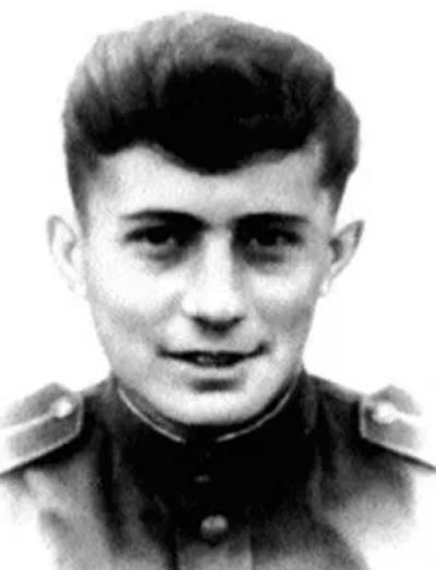 Григорий Бакланов Родители Фото: подробности биографии и личной жизни