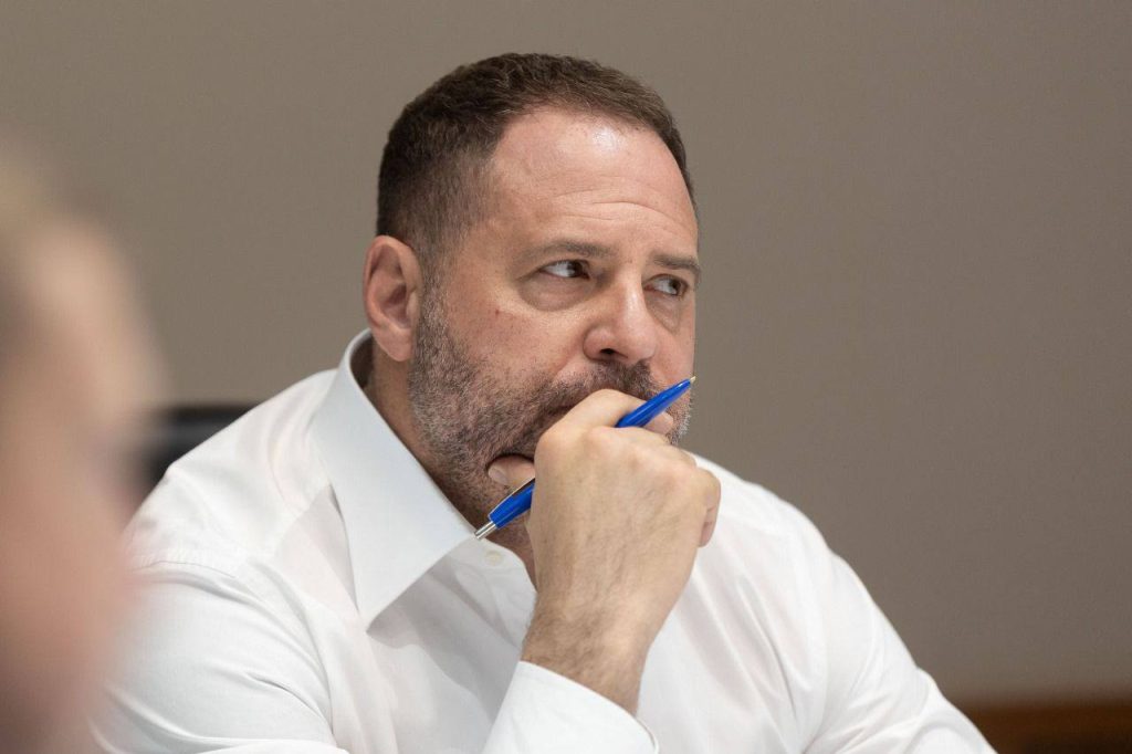 Андрій Єрмак Національність: детальный обзор личности и карьеры